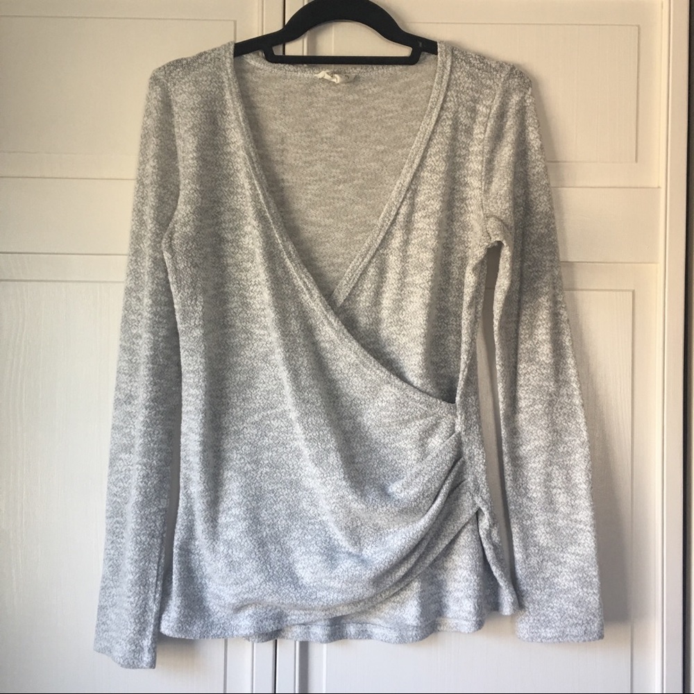 El Bloom Wrap Sweater - Picture 2 of 4
